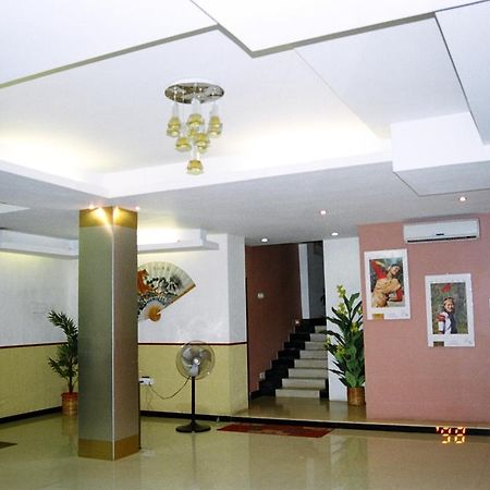 Hotel Fame City Γουβαχάτι Εξωτερικό φωτογραφία